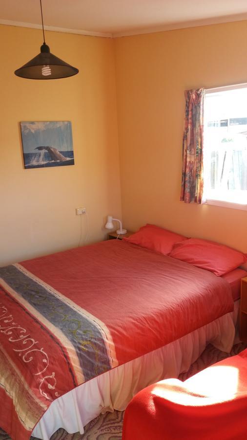 Annies Nirvana Lodge Backpackers Takaka Eksteriør billede
